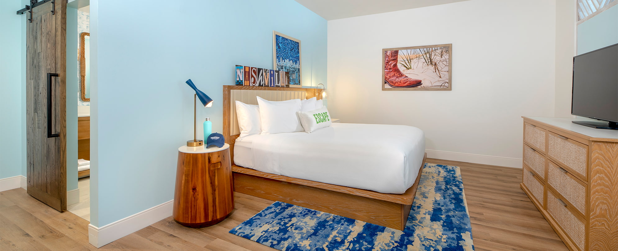 A Margaritaville Vacation Club Studio suite bedroom at the Nashville, TN resort.